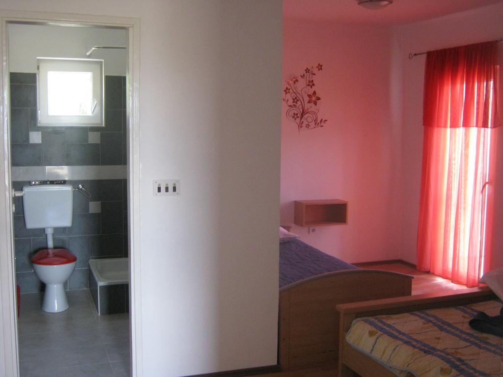 Apartments Luca Ražanac 객실 사진